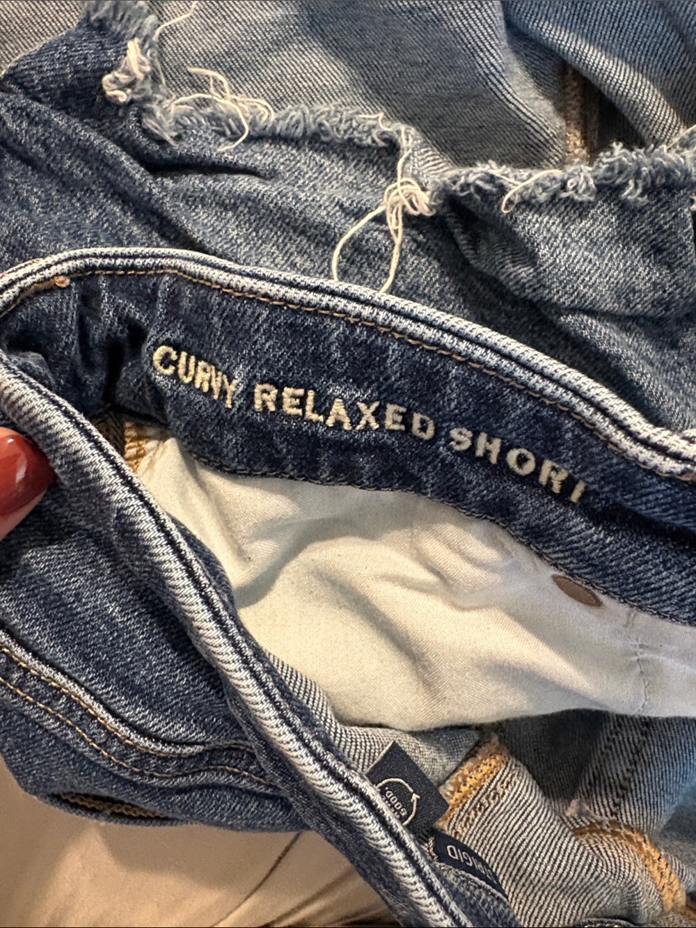 American Eagle High Rise Curvy Relaxed Denim Shorts 4 - Picture 8 of 9